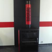 Poêle Sopraz avec protection murale